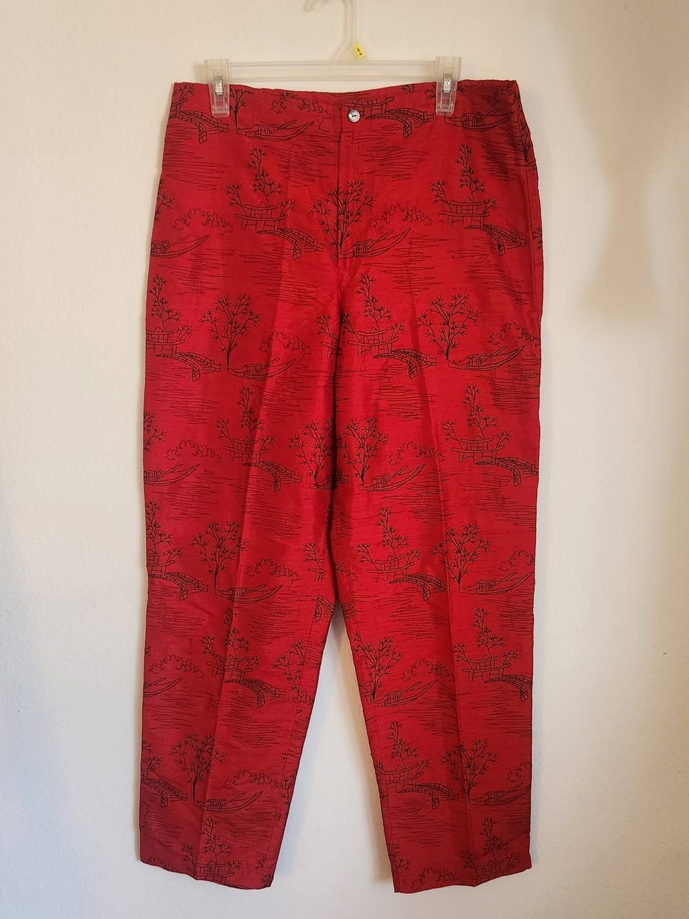 Chico's Red Printed Casual Chinos